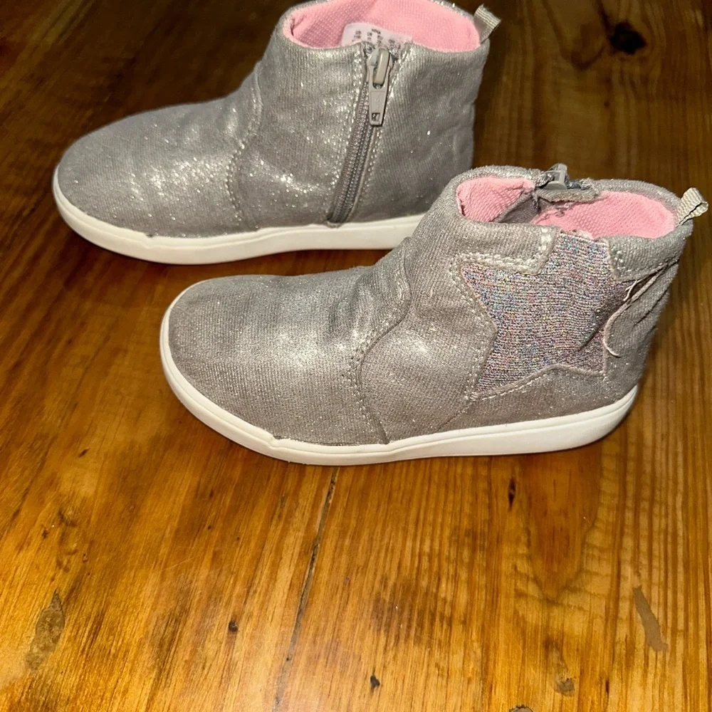 Stride Rite Sparkly Silver Kids Shoes with Pink Lining